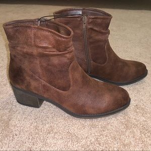 White Mountain Boots